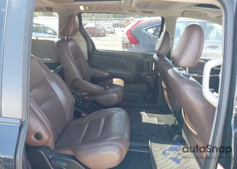 2015 Toyota Sienna Limited Premium 7 Passenger z USA, uszkodzony, nr VIN 5TDDK3DC1FS123460